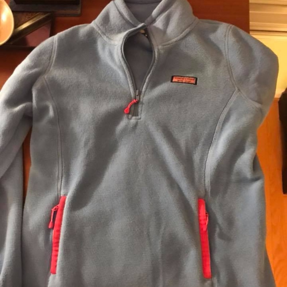 Vineyard Vines Medium Fleece Quarter Zip!!!